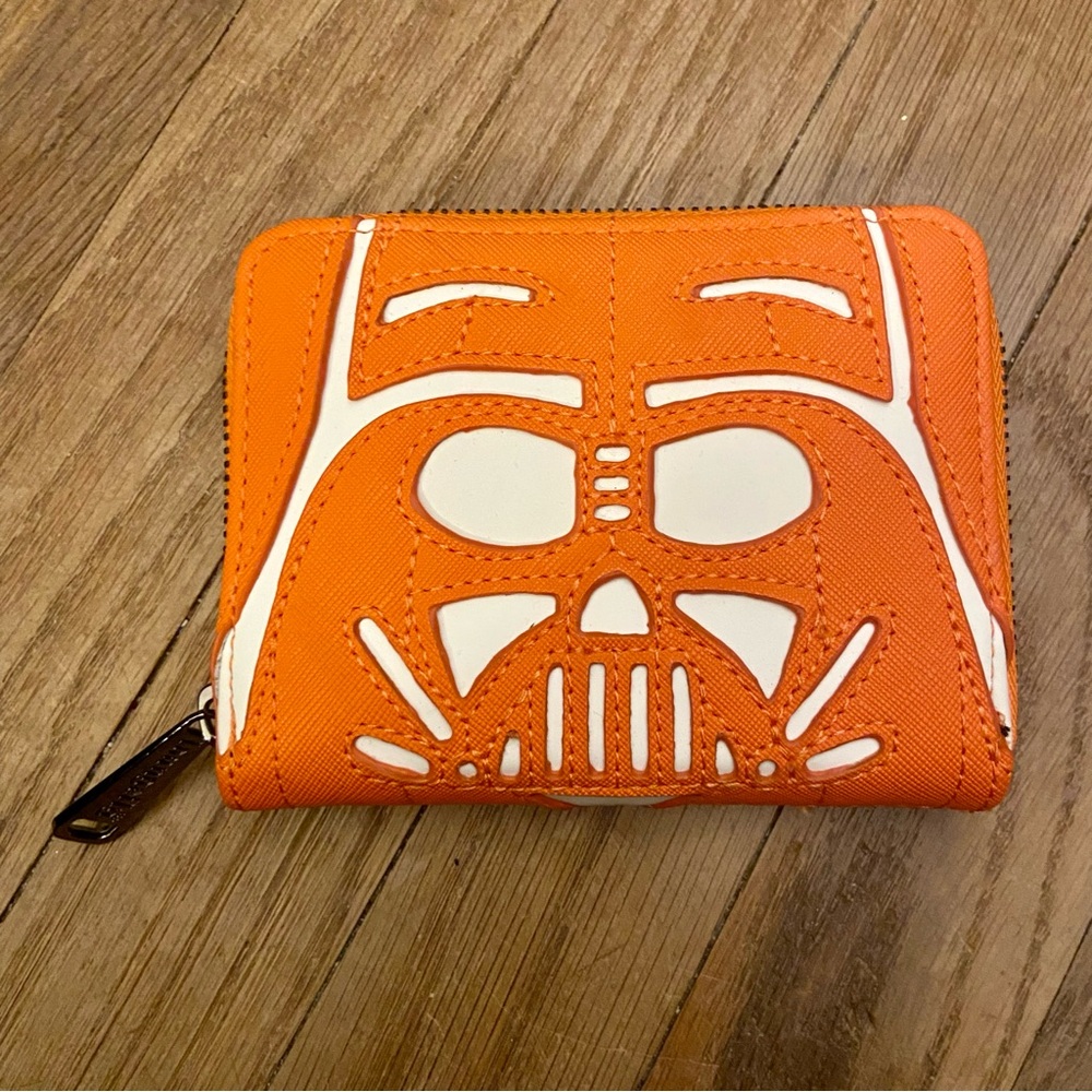 NWOT Loungefly Star Wars Jack O Lantern Wallet